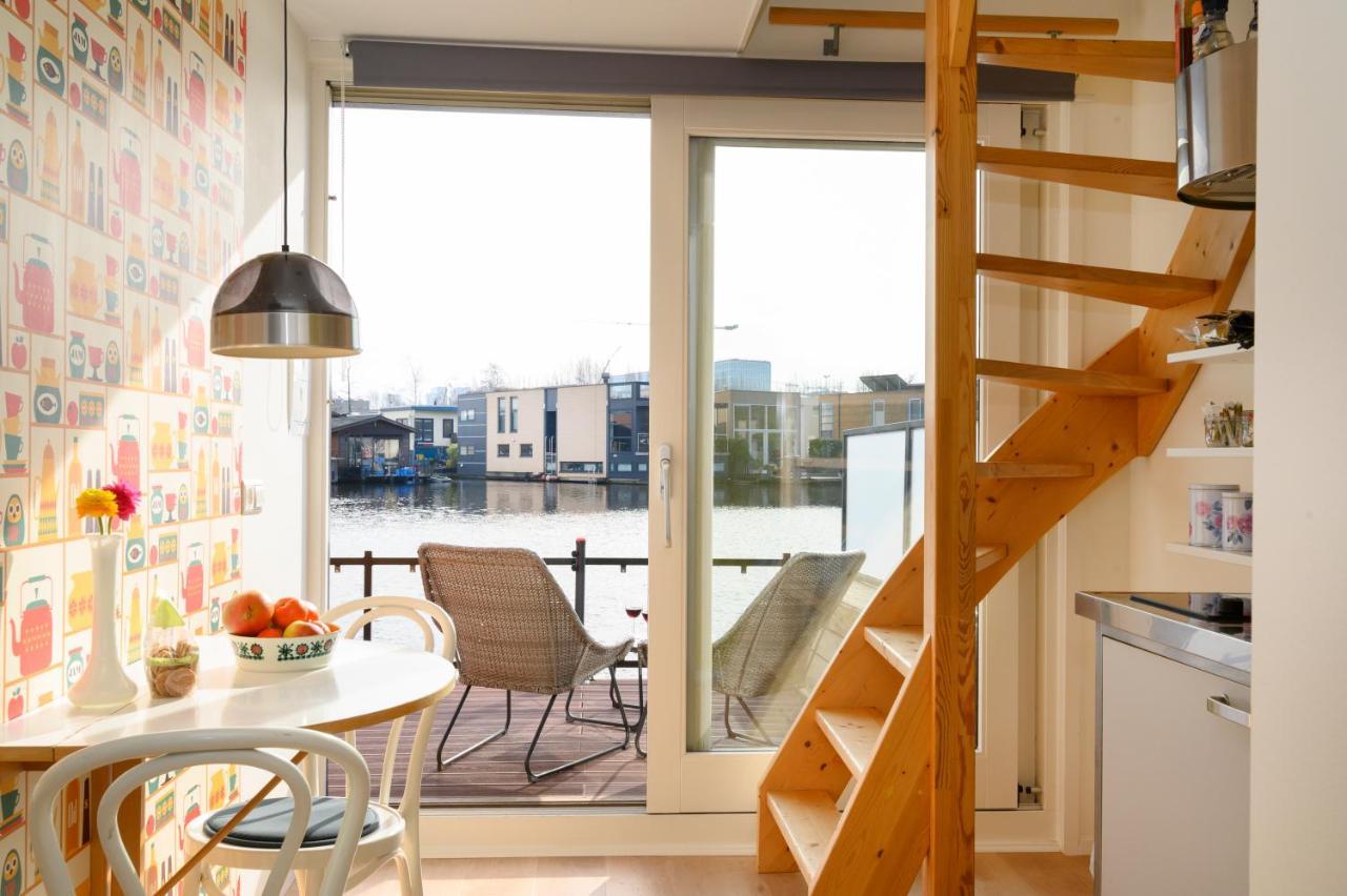 Houseboat Studio With Canalview And Free Bikes Ámsterdam Exterior foto