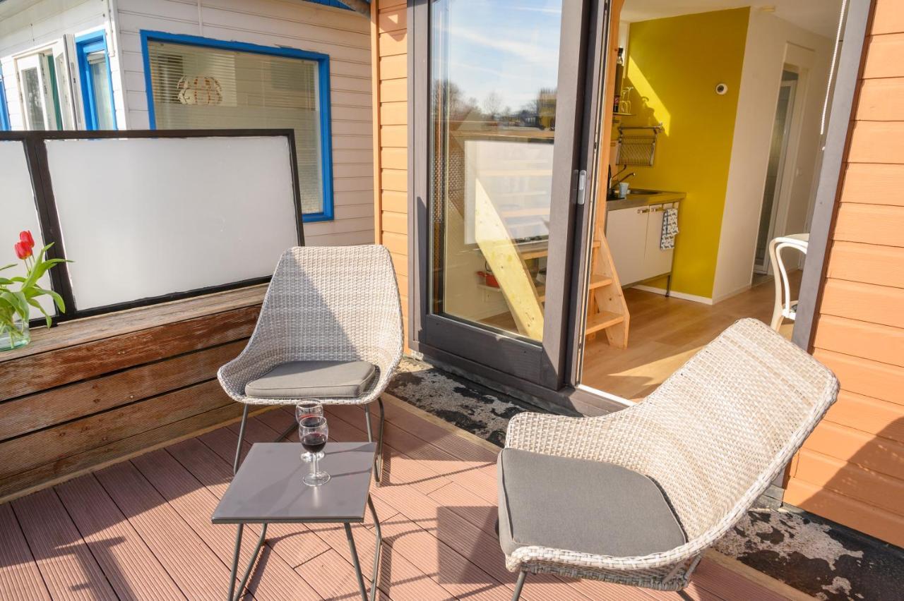 Houseboat Studio With Canalview And Free Bikes Ámsterdam Exterior foto